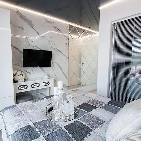 Orkan Rooms&restaurant Bed & Breakfast *