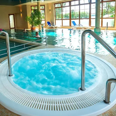 Bed & Breakfast Dworek Morski & Wellness Mielno (Koszalin)