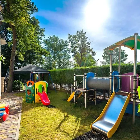 Bed & Breakfast Dworek Morski & Wellness *