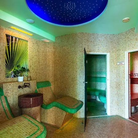 Bed & Breakfast Dworek Morski & Wellness