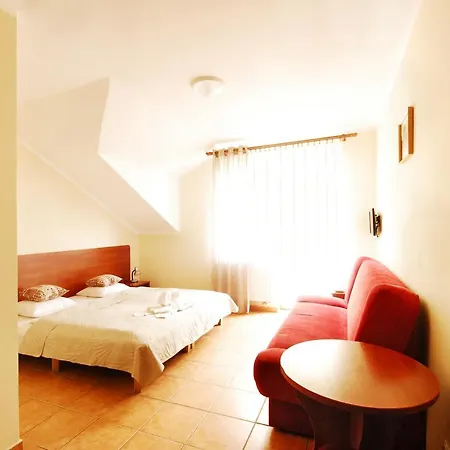 Bed & Breakfast Maja 3*