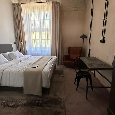 Arche Fabryka Samolotow W Mielnie Hotel