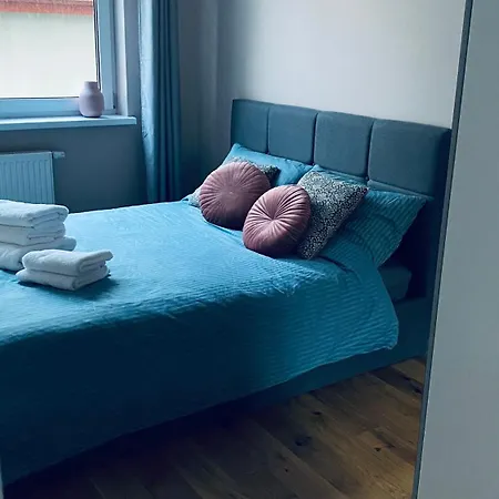 Apartment Pionierow 6 *