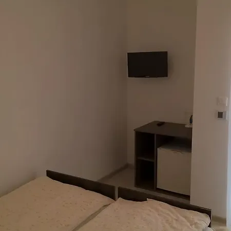 Aquila Goscinne Homestay