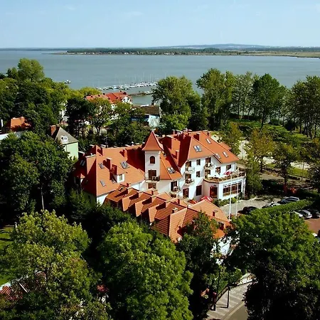 Bed & Breakfast Dworek Morski & Wellness